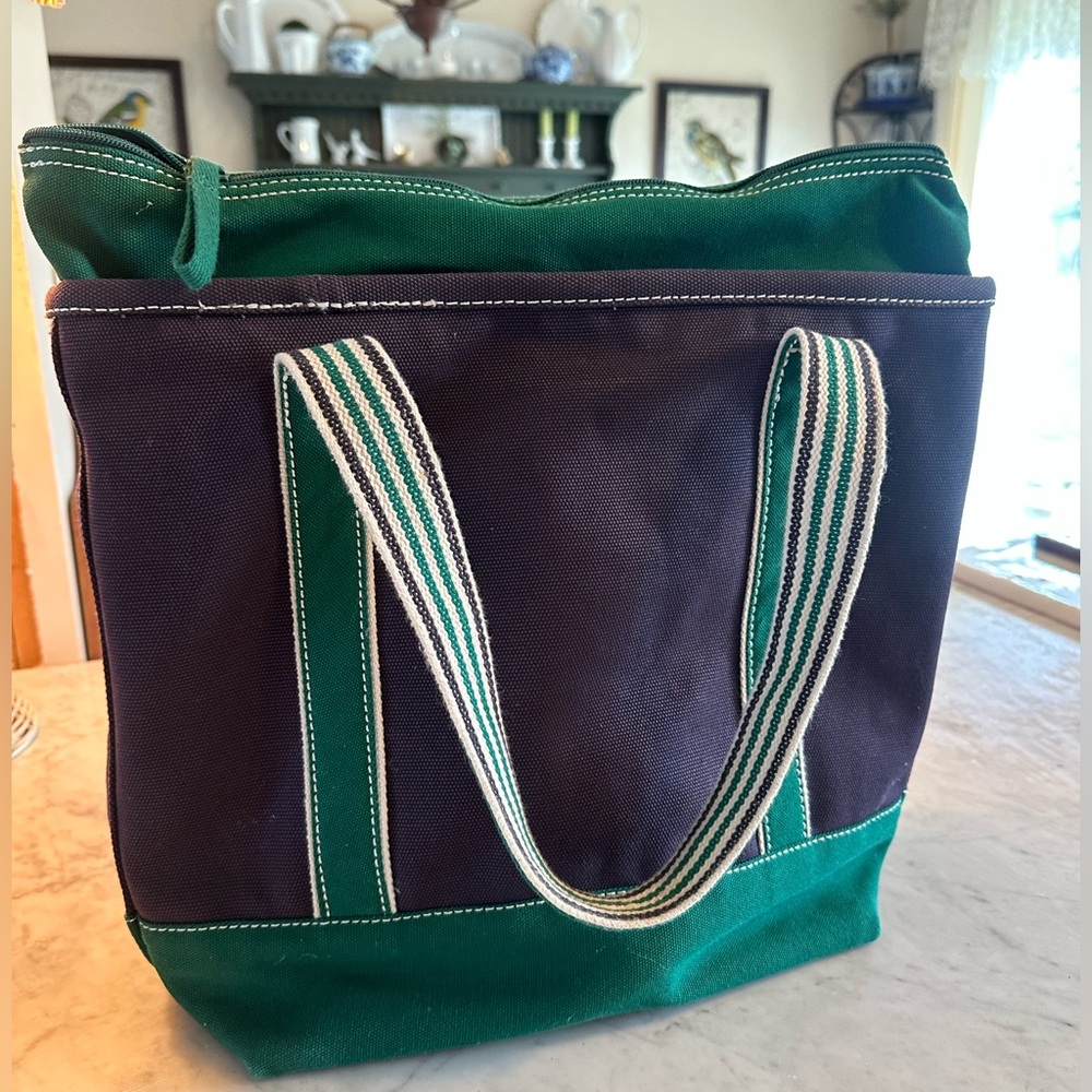 Lands' End Navy Kelly Green Boat n Tote w Striped Handles inside Retired Colors - Picture 2 of 9